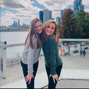 Meet your Posher, Lily